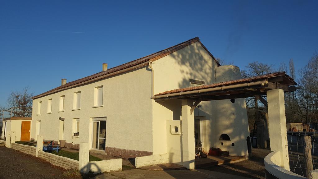 Domaine De L'Etanchet Saint-Hilaire-le-Vouhis Exterior photo